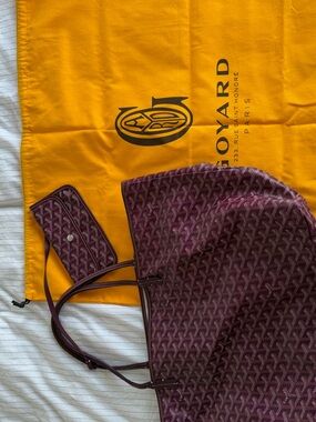 AUTHENTIC Goyard Burgundy St Louis GM Tote ( Matching pouch included)
